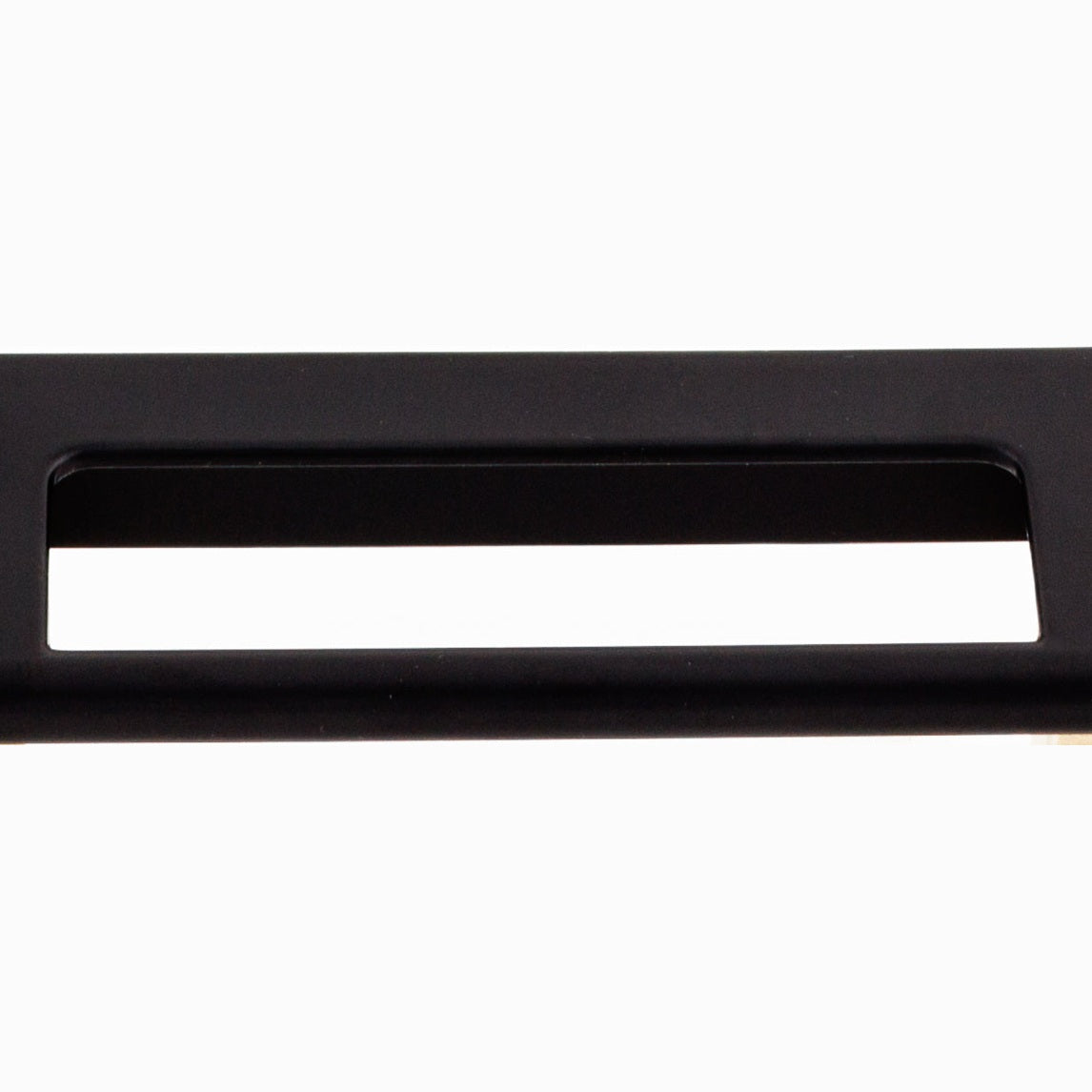 Europa Cut Out 3 3/4" Center to Center Finger Pull