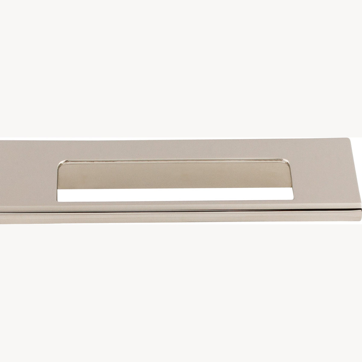 Europa Cut Out 3 3/4" Center to Center Finger Pull