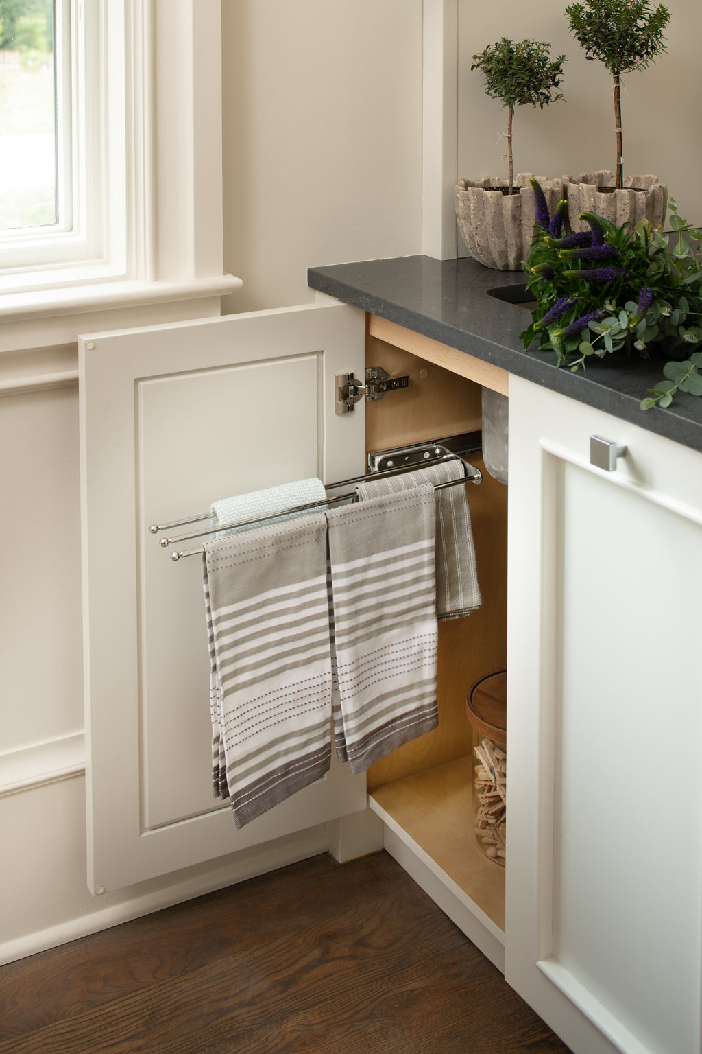White Undersink 3-Prong Pullout Dish Towel Bar